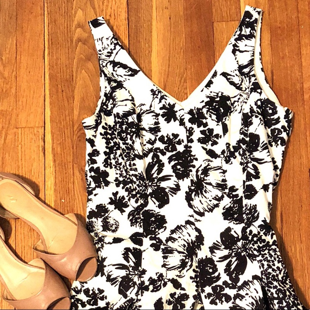 Black and white Kenar dress